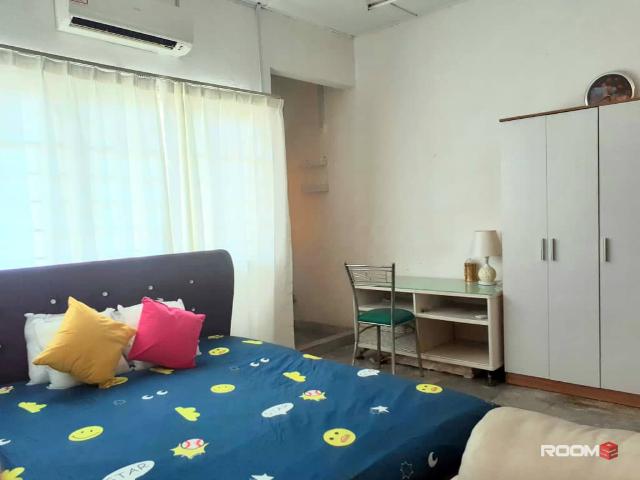 Medium aircon Room in bandar baru ampang