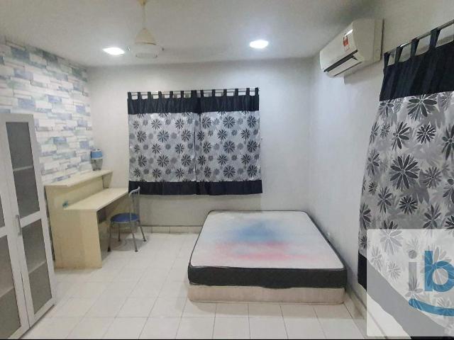Medium Bedroom at Klang, Selangor