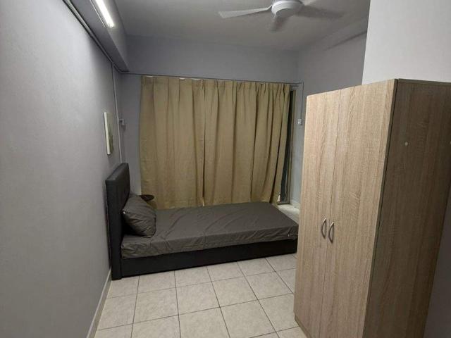 Medium Female Room in Pelangi Damansara Room for Rent | Female Unit | Near MRT