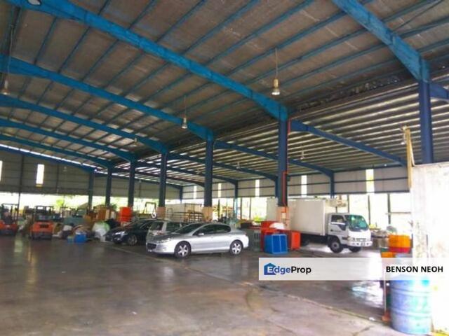 Medium Industrial Factory for Sale in Senai