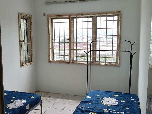 Medium large room, master room,single room