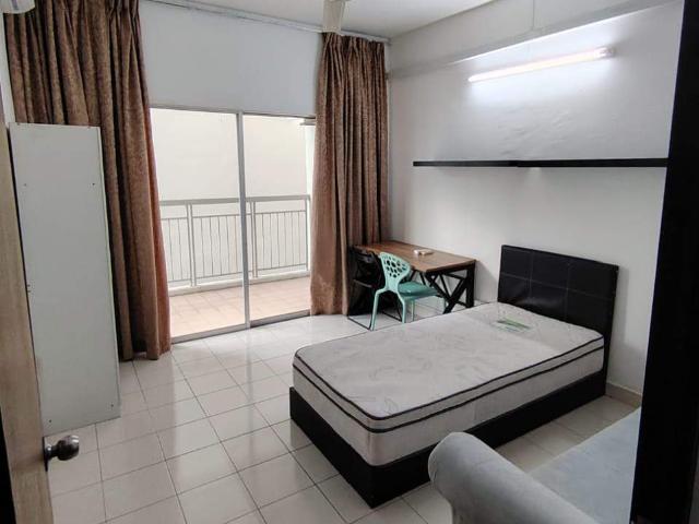 Medium Room