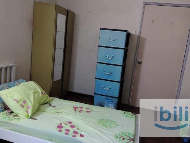 Medium Room to let at Menara Alpha wangsa maju
