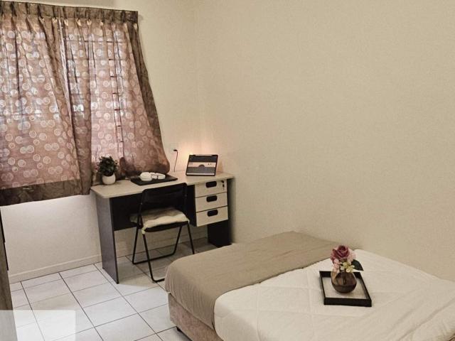 Medium Room USJ 1 |DIRECT OWNER|FREE Utilities|