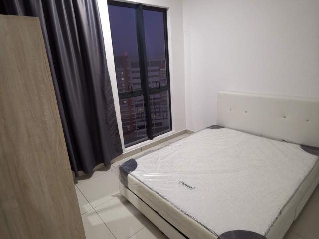 Medium room with aircond