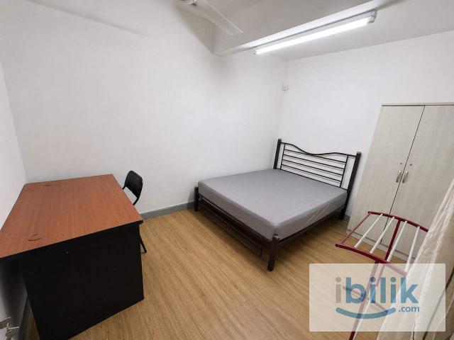Medium Room with AIrcond at Cyberia SmartHomes, Cyberjaya