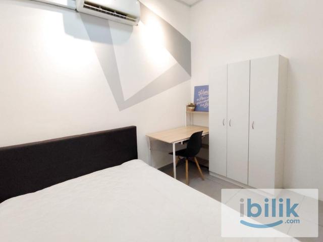Medium Room with Aircond @ D'Sands, Old Klang Road near to KTM Petaling, easy access to Kuchai, Mid Valley, Eco city