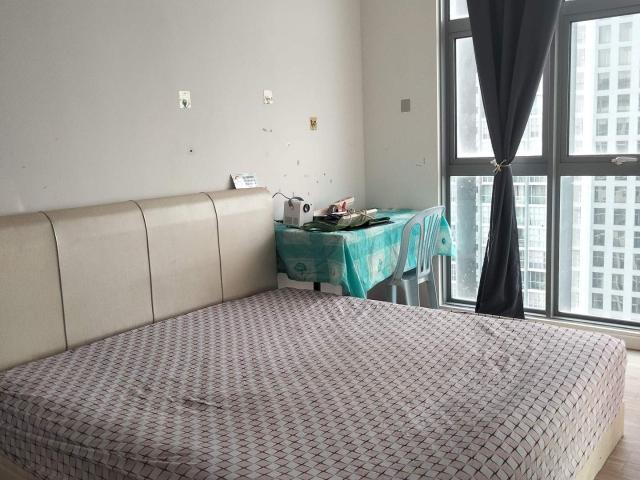 Medium Room with Private bathroom