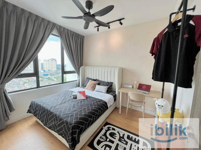 Medium room with 1 Carpark for rent at Edumetro, USJ