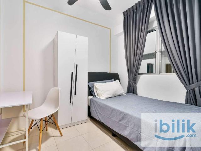 Medium room at Kepong mas2 8min walking distance to MRT kepong