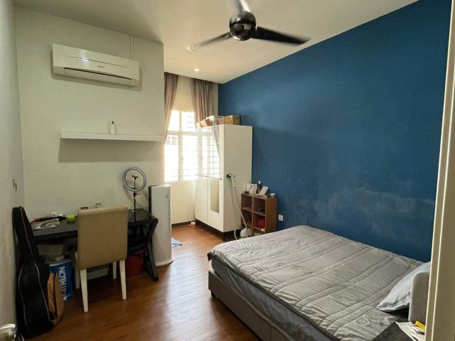 Medium room at Kota Kemuning