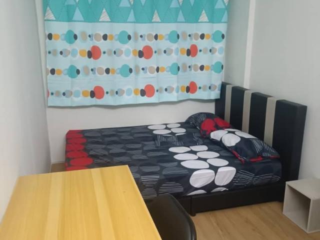 Medium Room at Sri Saujana Apartment, Georgetown