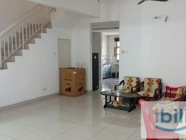 MEDIUM ROOM ATTACH PRIVATE TOILET,KOTA KEMUNING