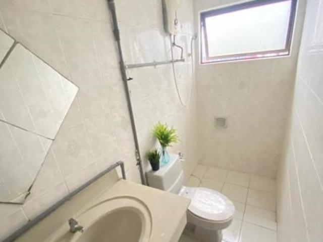 medium room bandar sunway subang jaya usj petaling jaya