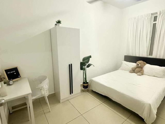 Medium room @ Damansara Damai