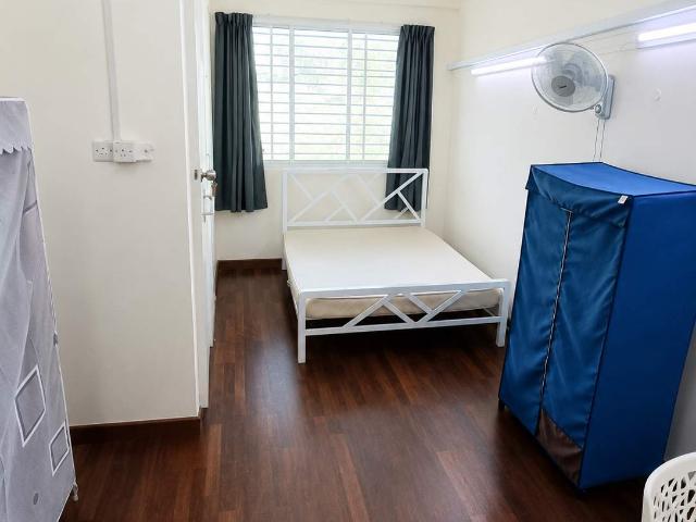 ️Medium Room For Rent At Taman Paramount️Nearby‍♀️‍➡️Lrt Taman ParamountZero Deposit,Free Wifi‼️