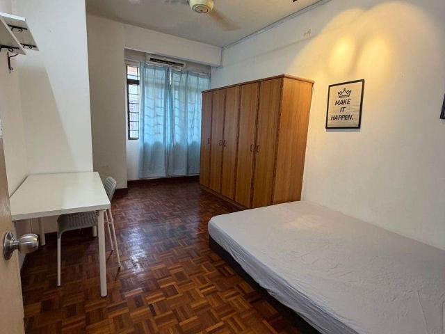 ️Medium Room For Rent At Bandar Utama️Nearby‍♀️‍➡️MRT Bandar Utama,One Utama PJ,IKEA Damansara