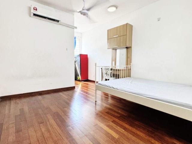 ️Medium Room For Rent At Bukit Tinggi Klang️NearbyThe Landmark,Aeon Mall Bukit Tinggi,Gm Klang,Lotus Klang,HTAR
