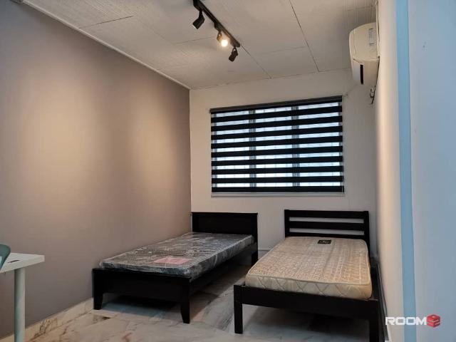 Medium Room for rent Bandar Sunway