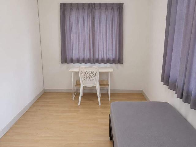 Medium Room For Rent @ Bukit Rimau / 5 Mins To AEON BIG Bukit Rimau