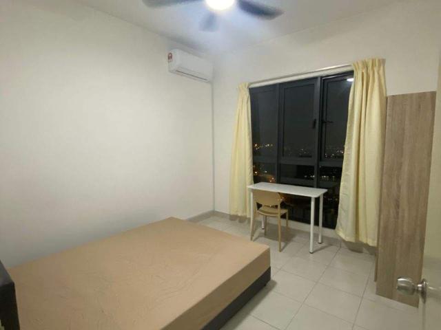 Medium Room for rent in Sentul