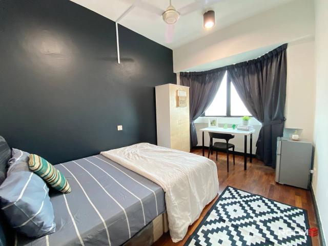 Medium room for rent near PWTC LRT Station