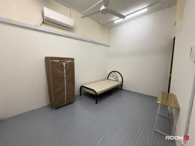 Medium Room For Rent @ Section 17, Petaling Jaya | 550m Walk To Jaya One & Columbia Asia Hospital PJ