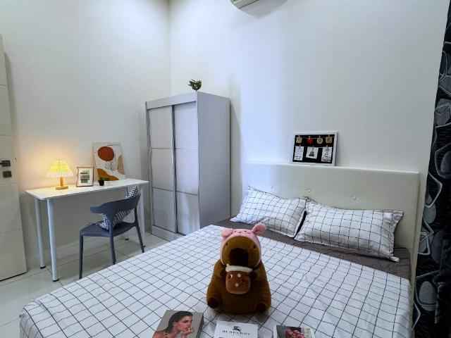 Medium room for rent@skypod residence, bandar puchong jaya