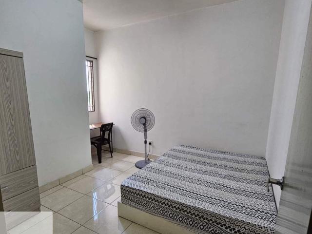 Medium Room in Casa Indah 1