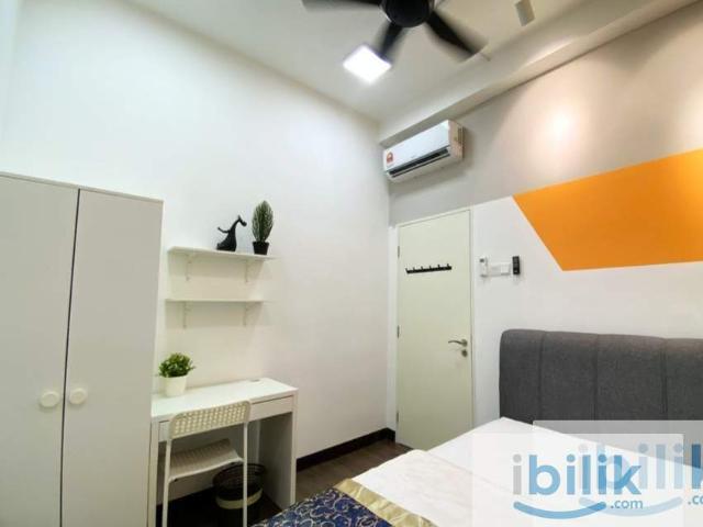 Medium Room In Lavile Residence @ Maluri