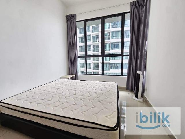 Medium Room Near MRT & LRT Maluri | Lavile Residence