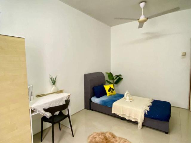 Medium room non sharing rm590 at taman mesra utama, balakong