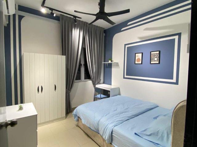Medium room residensi akasia jubilee