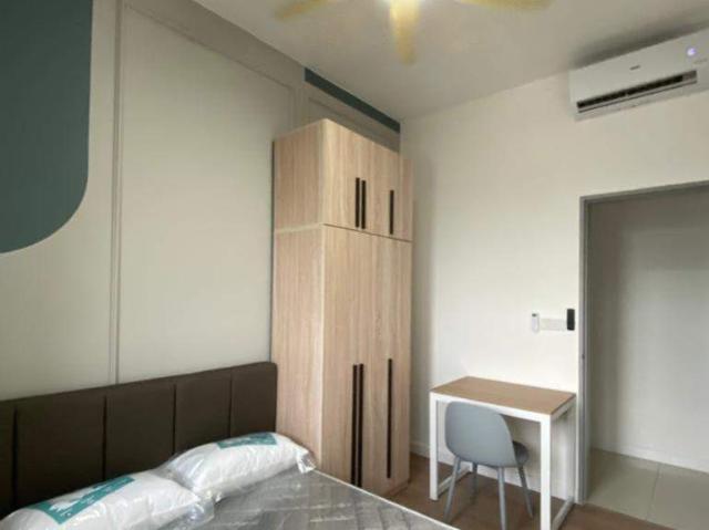 Medium Room @ Skyline Fully/F, WiFi, Walk to LRT, Pudu