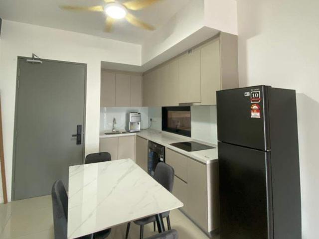 [Medium Room] @ Skyline Fully/F, WiFi, Walk to LRT, Pudu NEW PREMIUM