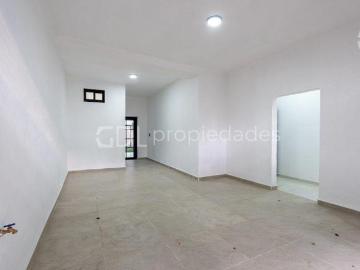 MEDRANO CASA RECIEN REMODELADA EN VENTA