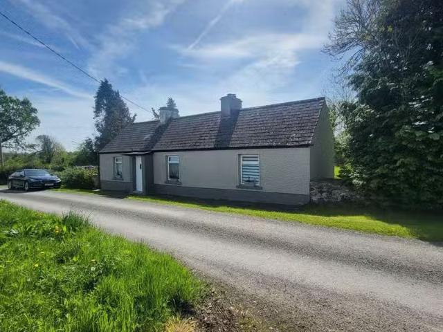 Meelick, Roosky, Rooskey, Co. Roscommon, N41YK57 is for sale