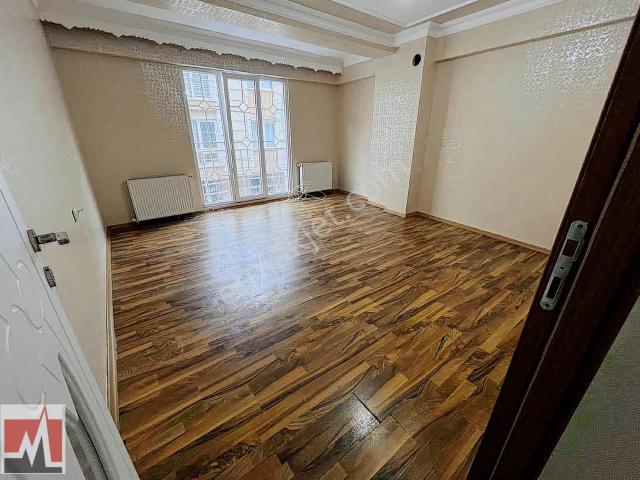 Mefgold' Dan Satılık 95m2 Kat/1 2+1 Emsallerinden Geniş