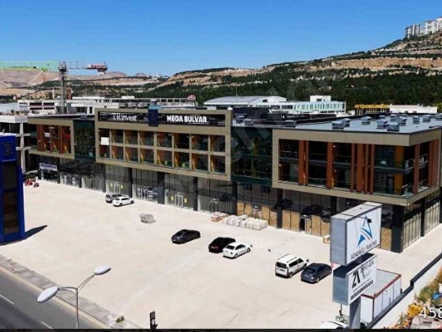Mega Bulvar'da, Şık Yeni, Yapılı, Sıfır 2 Bölüm, 2.Katta Ofis