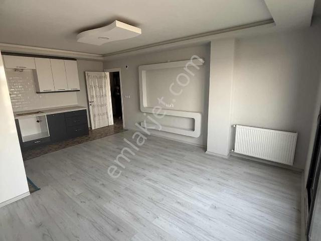 Mega Gayrimenkulden Kurtuluş Mahallesinde Satılık 2+1 Daire