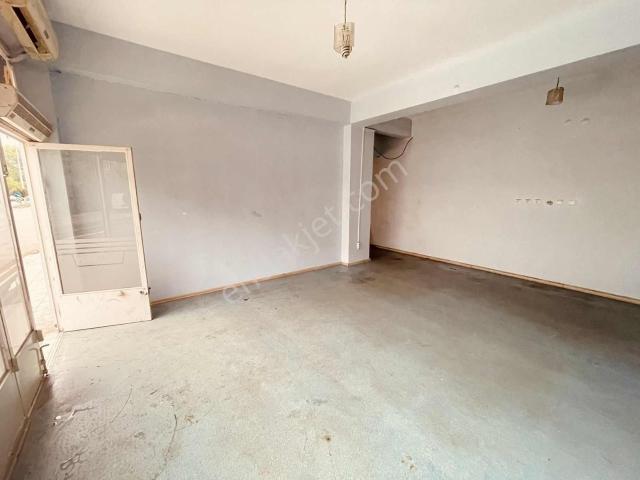 Megakent'ten Cadde Üzeri Kiralık Dükkan