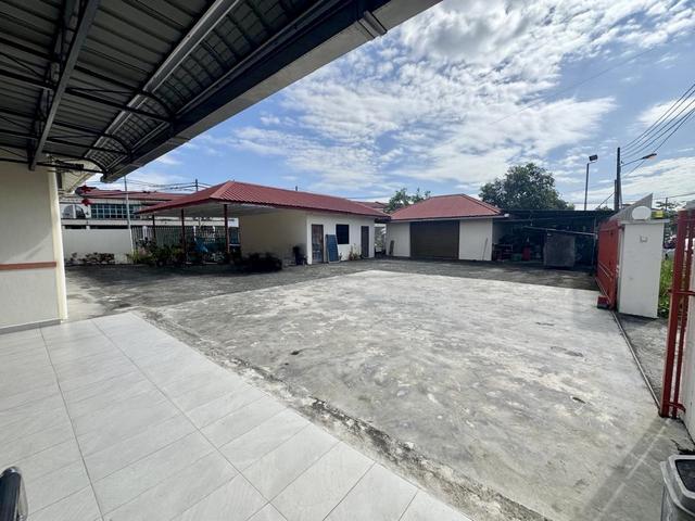 Megah Jaya SemiD VERY BIG Space