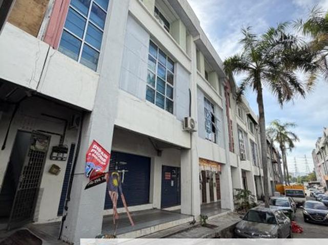 Megamal Pinang Shopping Complex