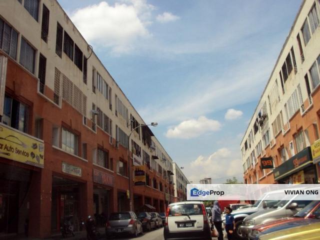 MEGAN SETAPAK