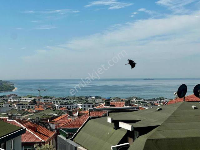 Megeden Büyükçekmece'de Deniz Manzaralı Satılık Daire