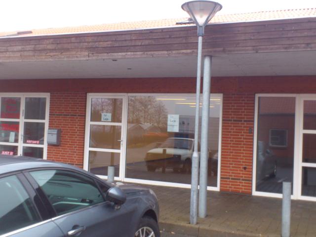 Meget central beliggende butikslokale/klinik/frisørsalon