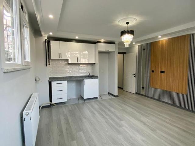 MEHTERÇEŞME'DE FIRSAT DAİRE 2+1 AMERİKAN MUTFAK