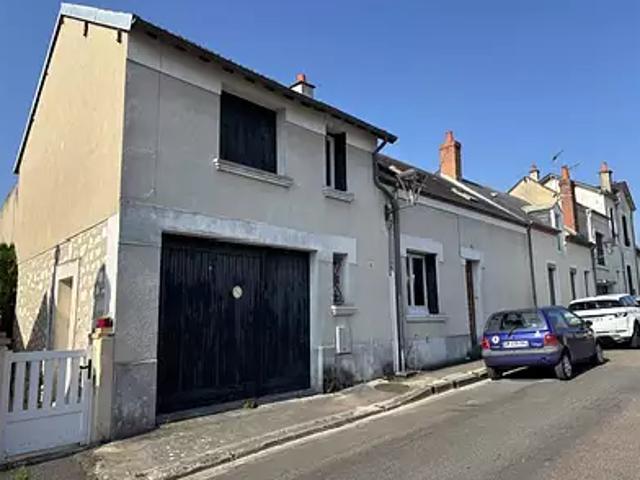 Mehun sur Yèvre 18500 Achat / Vente maison 5 pièces t5 au dernier étage