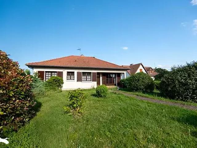 Mehun sur Yèvre 18500 Achat / Vente maison 6 pièces t6 au dernier étage parking