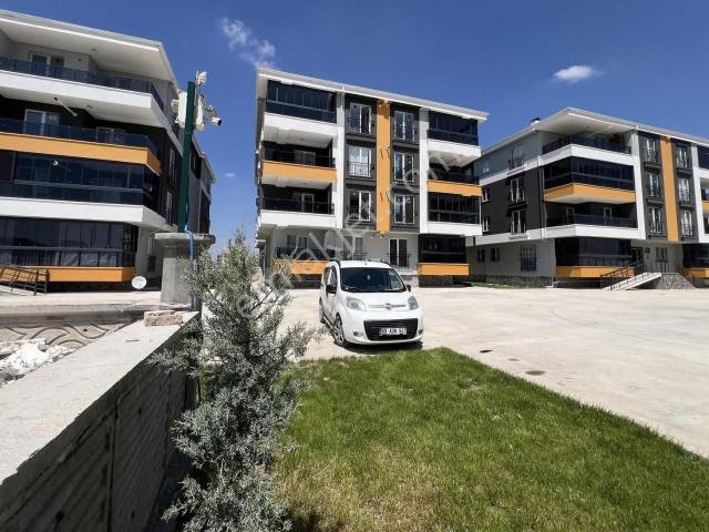 Mehmet Akif Ersoy Mahallesi Site İçerisinde